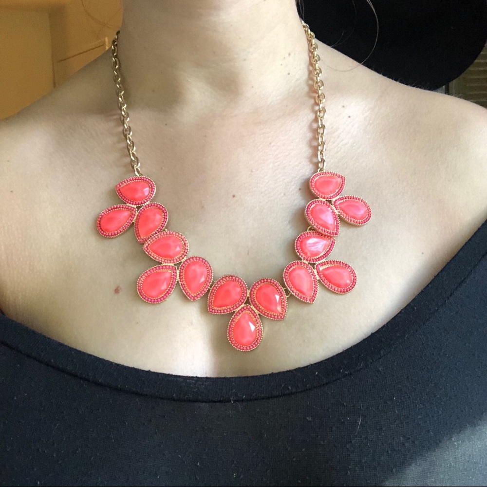 Coral pink Francesca’s statement necklace